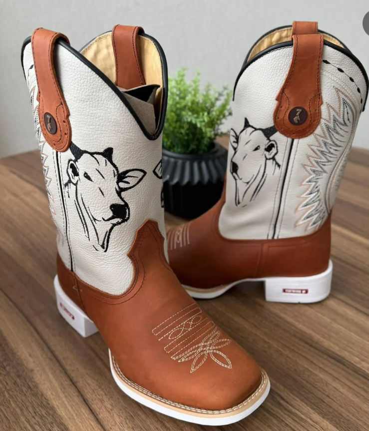 BOTA TEXANA - COURO CARAMELO E OFF WHITE BORDADO TOURO