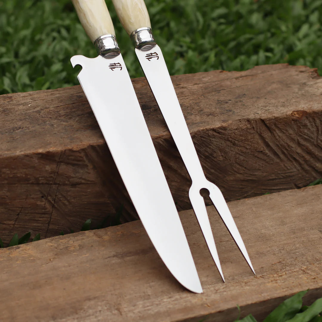Kit Faca e Garfo Artesanal para Churrasco Personalizada | Presente | Cervo, Tatu, Cavalo
