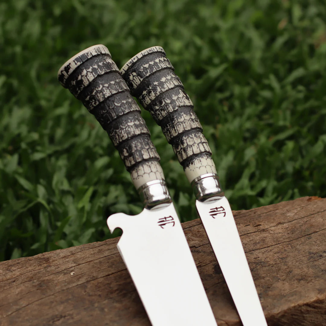 Kit Faca e Garfo Artesanal para Churrasco Personalizada | Presente | Cervo, Tatu, Cavalo