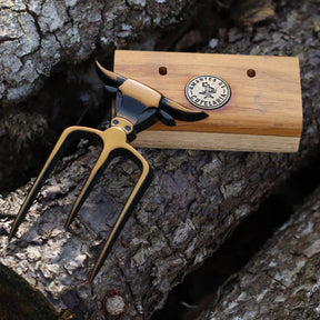 Tridente Bull Cobre Envelhecido com Base em Madeira